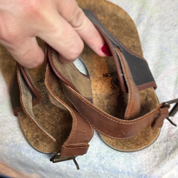 Fly London Miya Black and Tan Women's Sandals - Picture 3 of 8